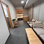 Apartmanovy Dom Dk Atelier