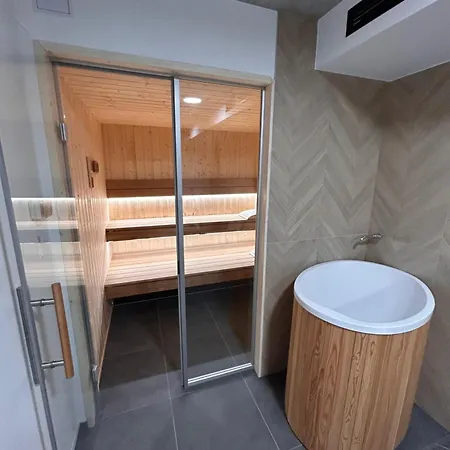 Apartmánový Dom Dk Ateliér Apartamento Dolny Kubin